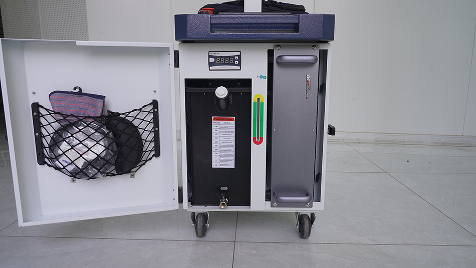 Industrial Laser For Sale - Macchina per Pulizia Laser Industriale per