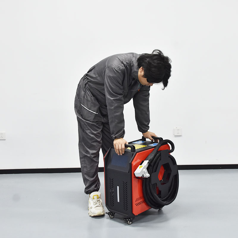 Macchina professionale per la  - Industrial Laser Cleaner recensione e prezzo